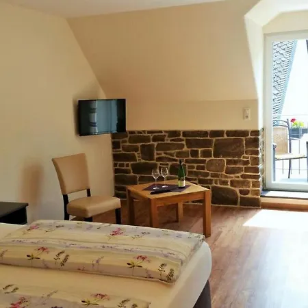 Otel Landgasthof Winzerscheune Valwig