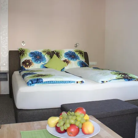 Landgasthof Winzerscheune Otel