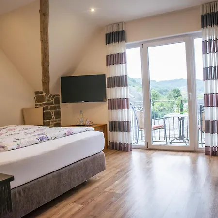 Landgasthof Winzerscheune Otel