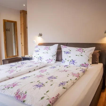 Landgasthof Winzerscheune Hotel 3*