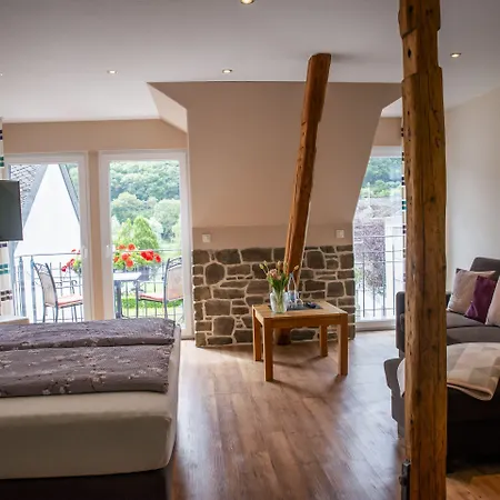 Otel Landgasthof Winzerscheune Valwig