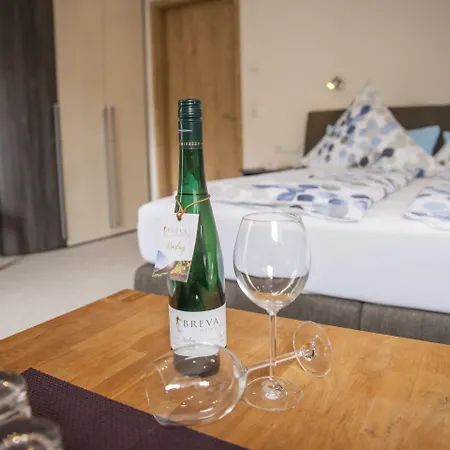 Otel Landgasthof Winzerscheune Valwig
