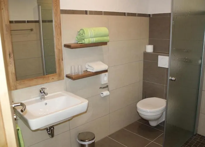 Отель Landgasthof Winzerscheune Фальвиг