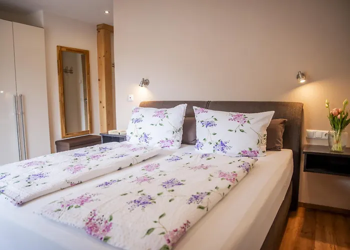 Landgasthof Winzerscheune Отель 3*