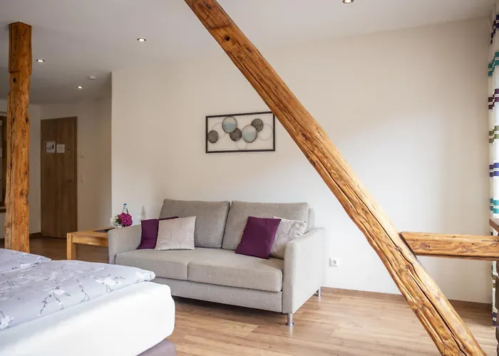 فندق Landgasthof Winzerscheune فلاويخ