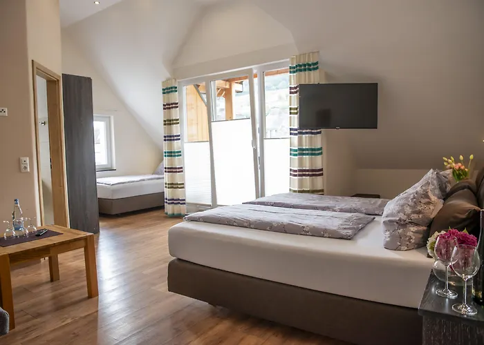 Отель Landgasthof Winzerscheune Фальвиг